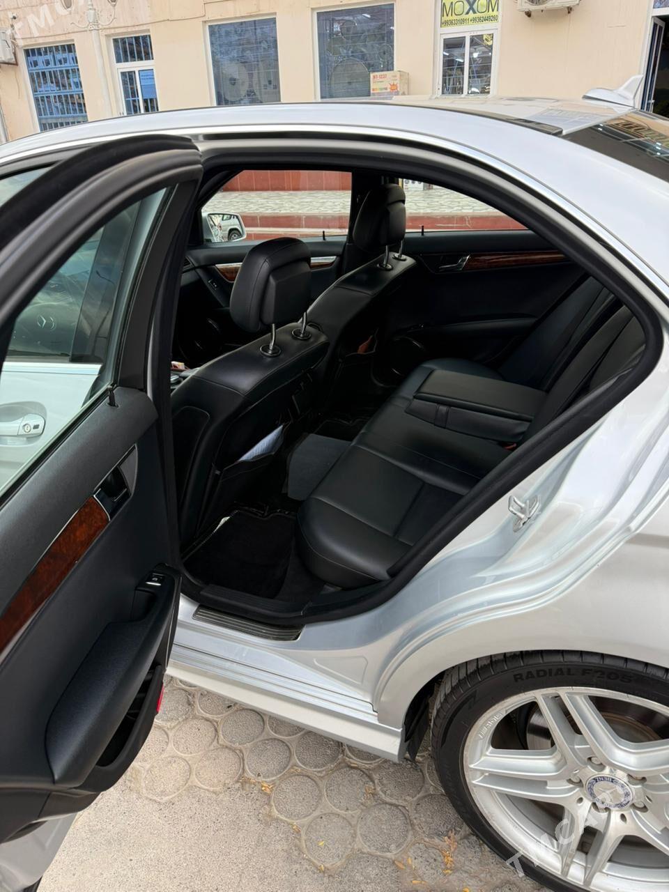 Mercedes-Benz C350 2010 - 175 000 TMT - Туркменабат - img 6