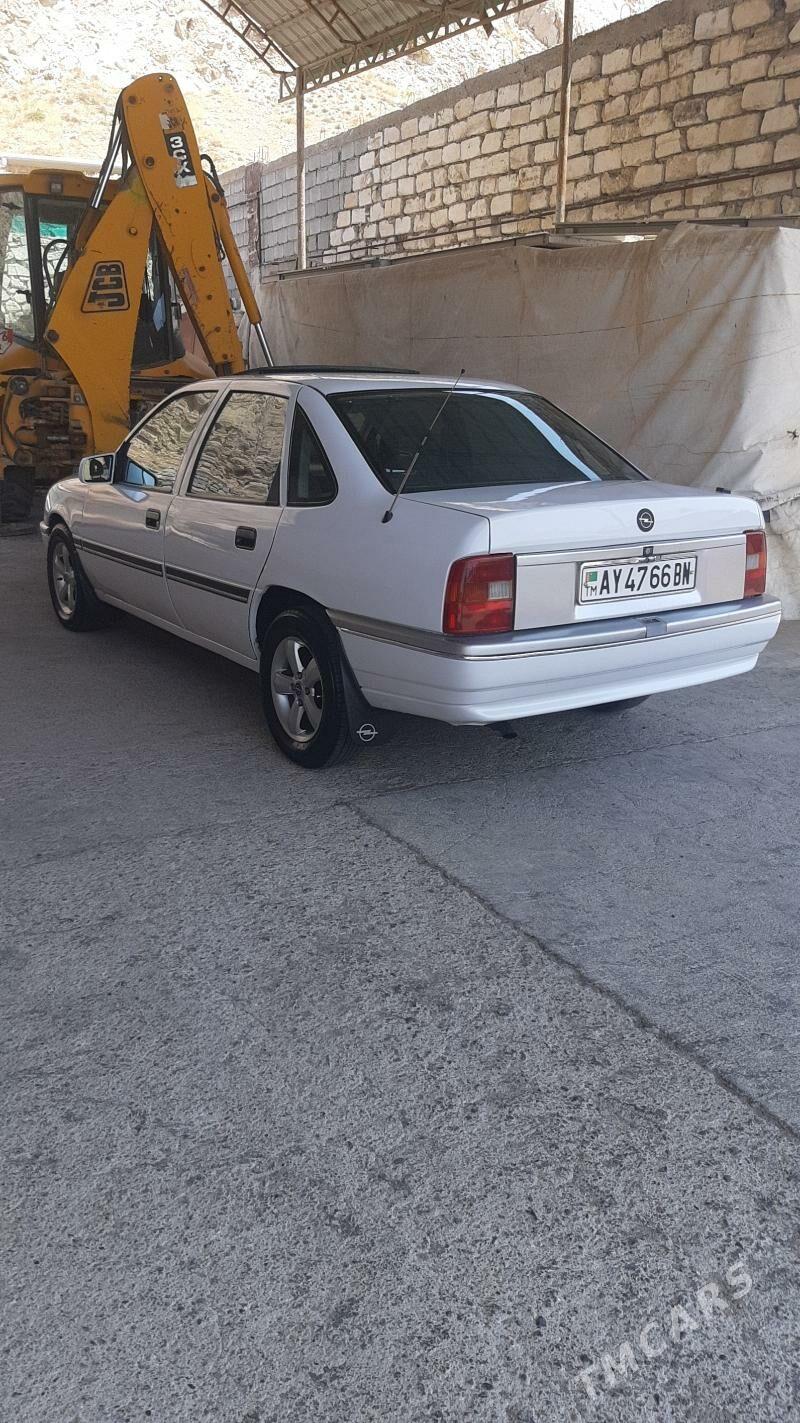Opel Vectra 1989 - 55 000 TMT - Туркменбаши - img 4
