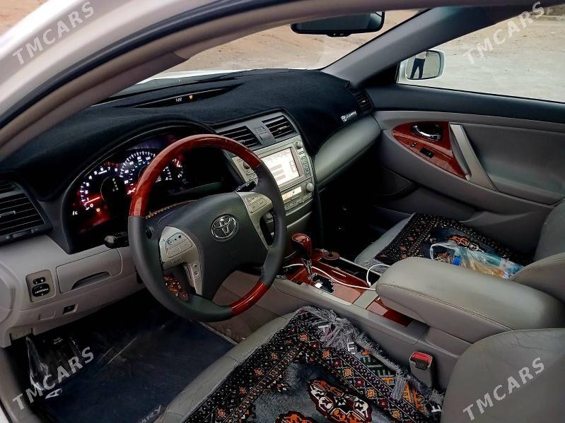 Toyota Camry 2010 - 236 000 TMT - Ашхабад - img 3