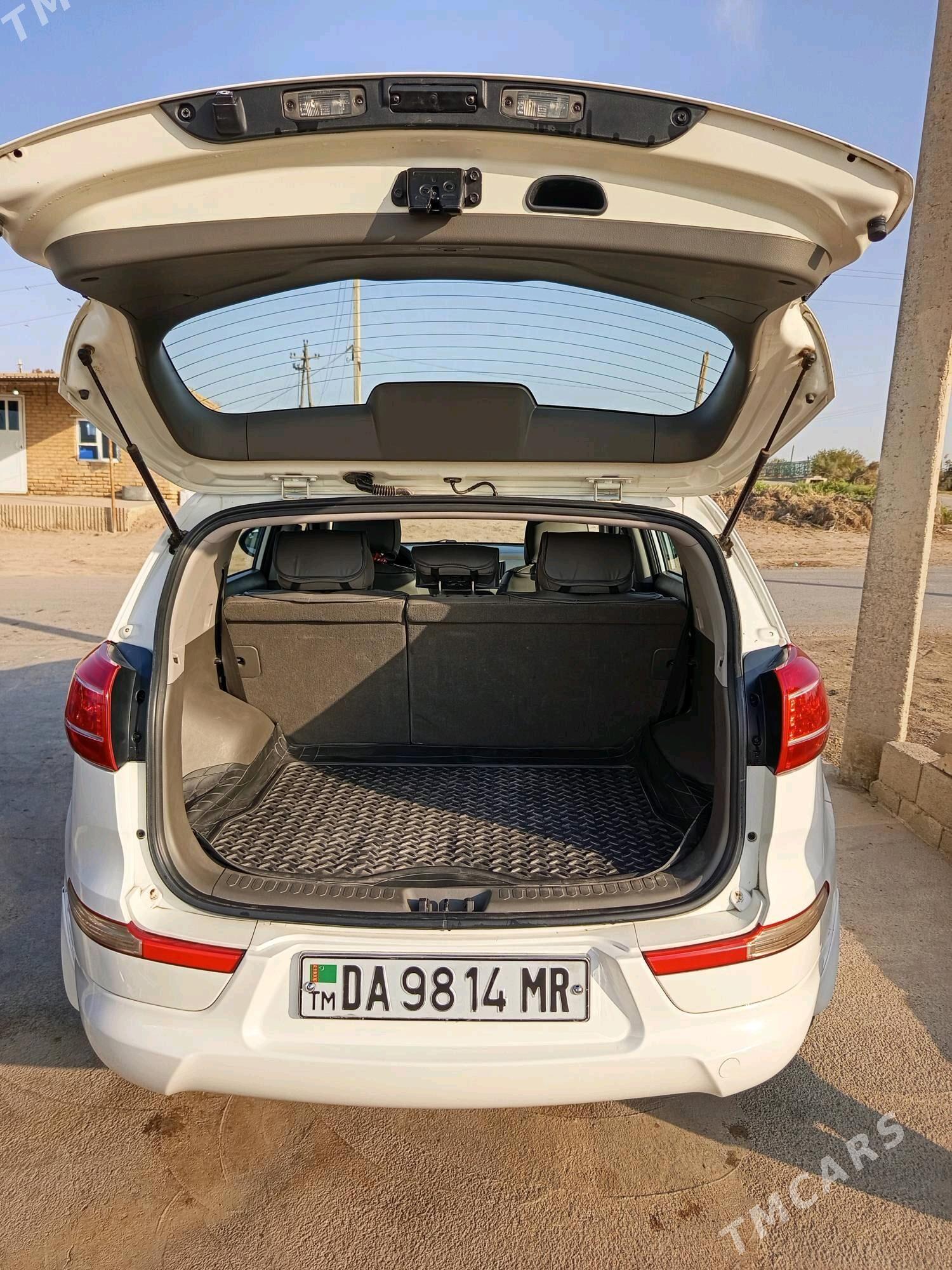 Kia Sportage 2011 - 230 000 TMT - Мургап - img 8