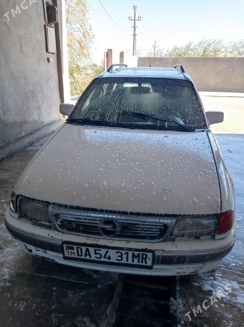 Opel Astra 1992 - 25 000 TMT - Мургап - img 3