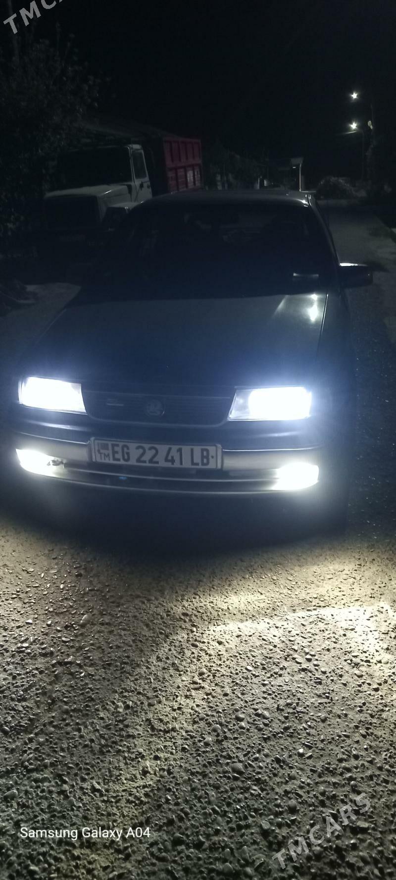 Opel Vectra 1992 - 40 000 TMT - Sakar - img 3