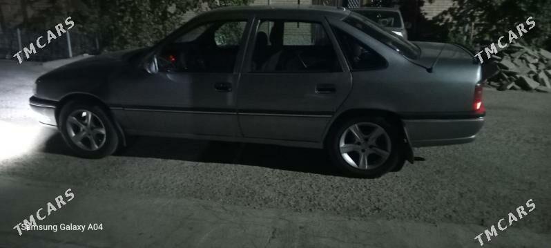 Opel Vectra 1992 - 40 000 TMT - Sakar - img 4