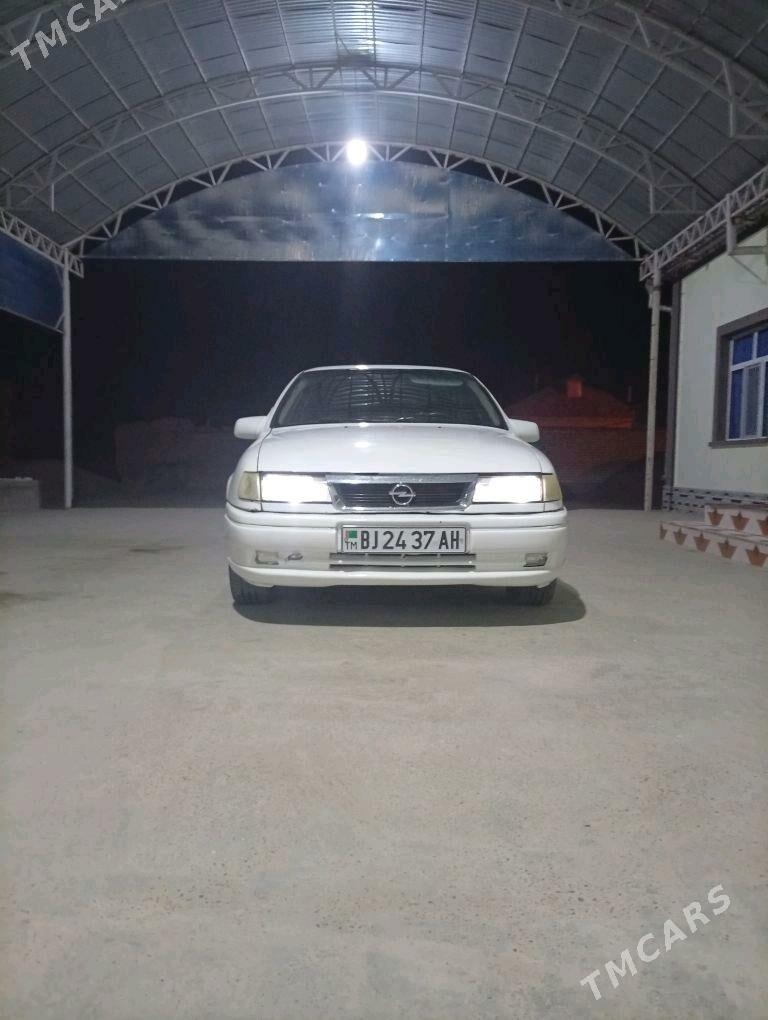 Opel Vectra 1994 - 32 000 TMT - Кака - img 4
