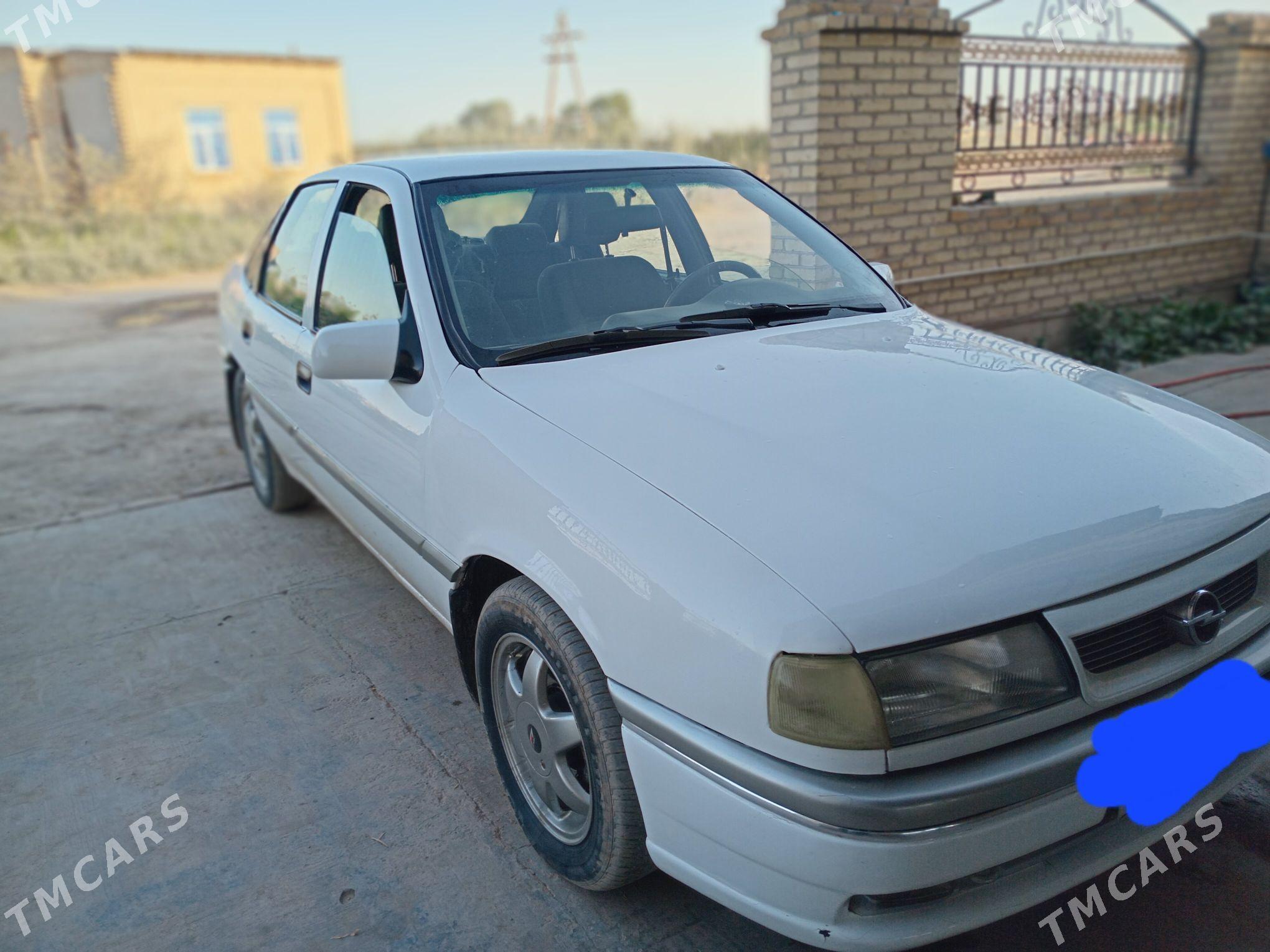 Opel Vectra 1994 - 35 000 TMT - Sakar - img 8