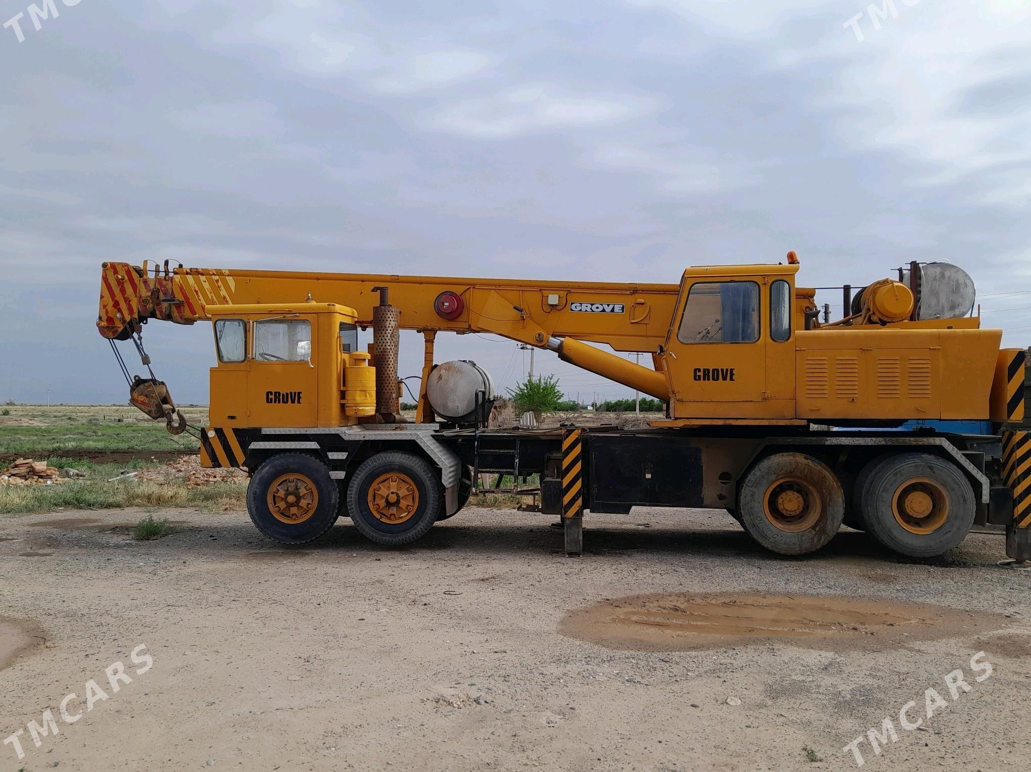 Liebherr LG 1983 - 500 000 TMT - Серахс - img 1