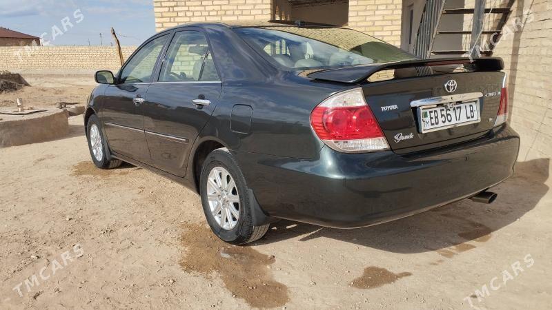 Toyota Camry 2003 - 232 000 TMT - Darganata - img 2