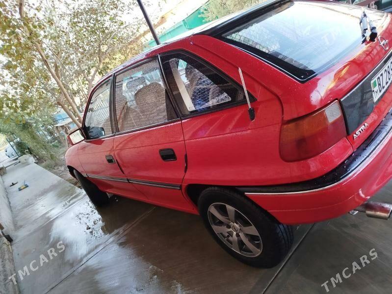 Opel Astra 1993 - 50 000 TMT - Дашогуз - img 3