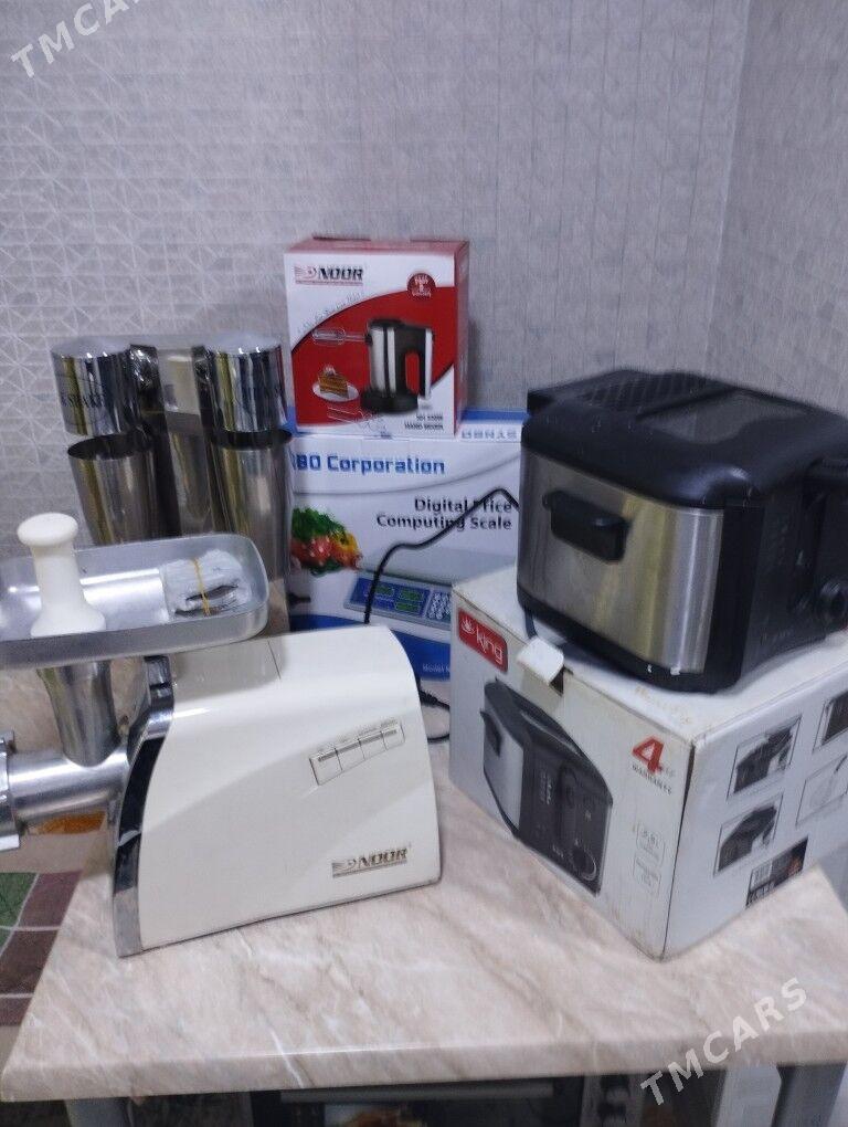 Kokteýl,friturinica aparat - Мары - img 3