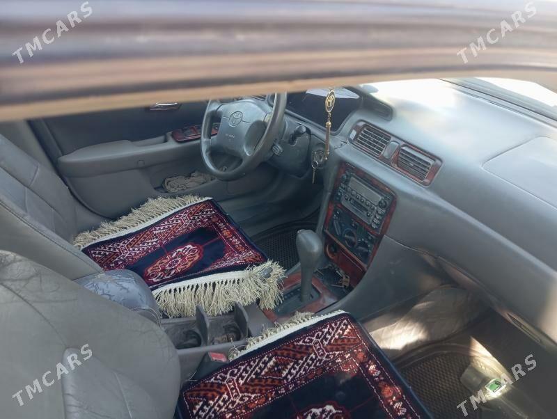 Toyota Camry 2001 - 126 000 TMT - Байрамали - img 2