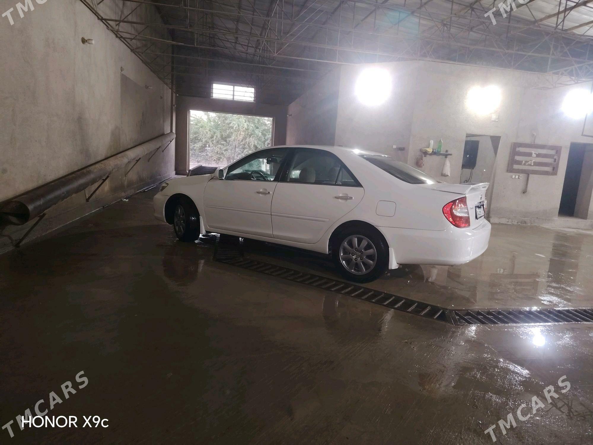 Toyota Camry 2002 - 170 000 TMT - Köneürgenç - img 4