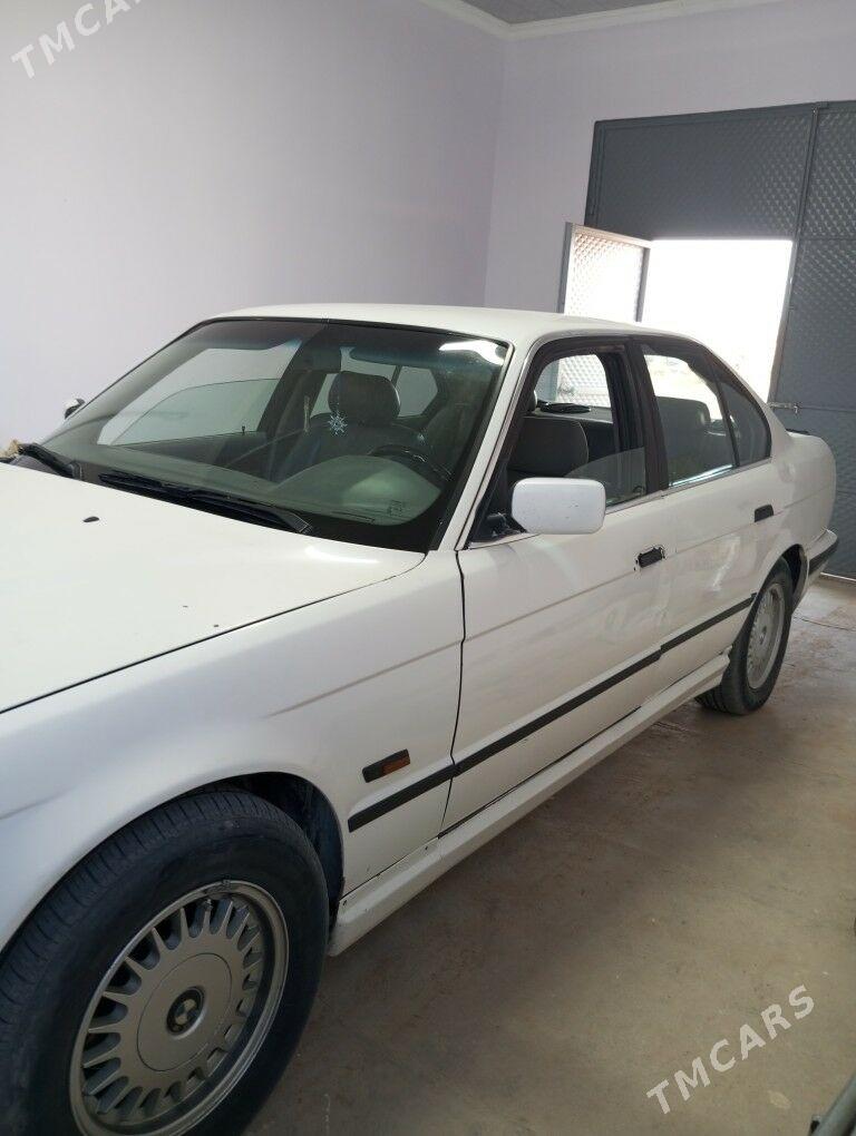 BMW E34 1993 - 60 000 TMT - Газаджак - img 7