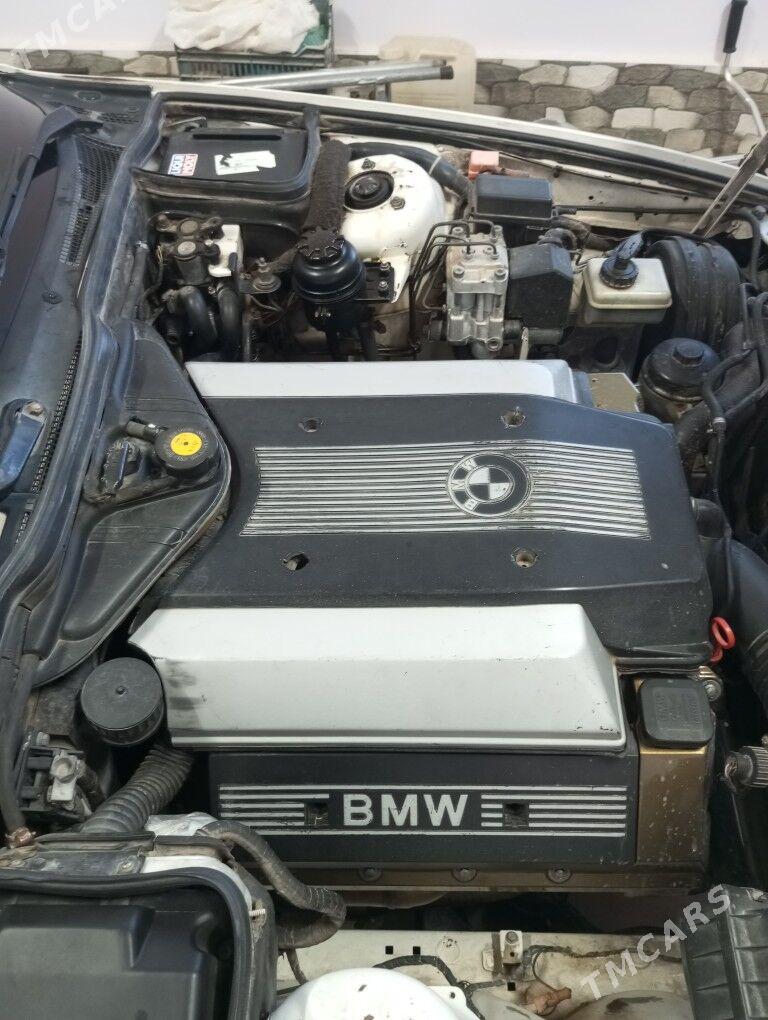 BMW E34 1993 - 60 000 TMT - Газаджак - img 6