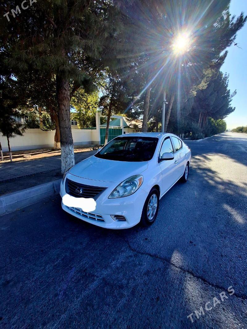 Nissan Versa 2013 - 134 000 TMT - Ялкым - img 2