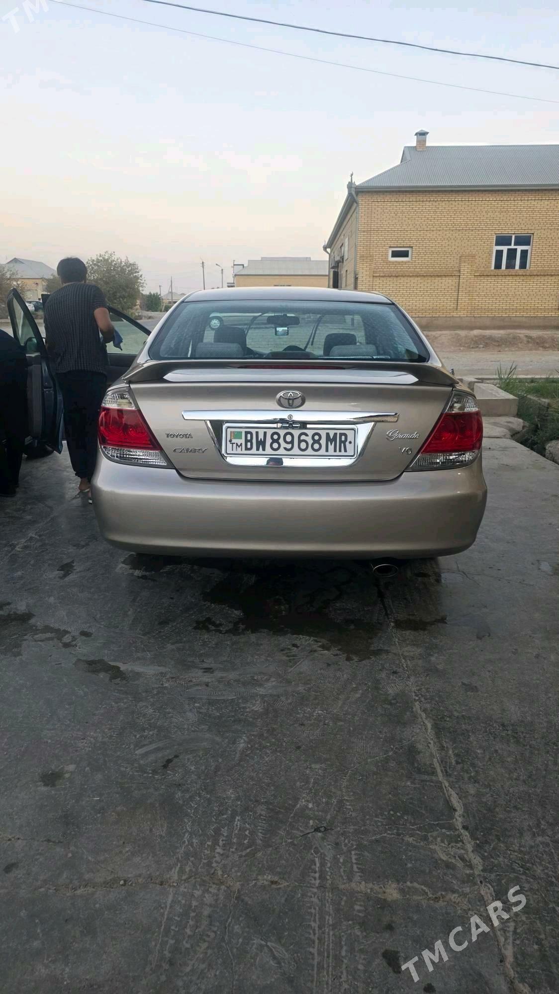 Toyota Camry 2004 - 230 000 TMT - Mary - img 5