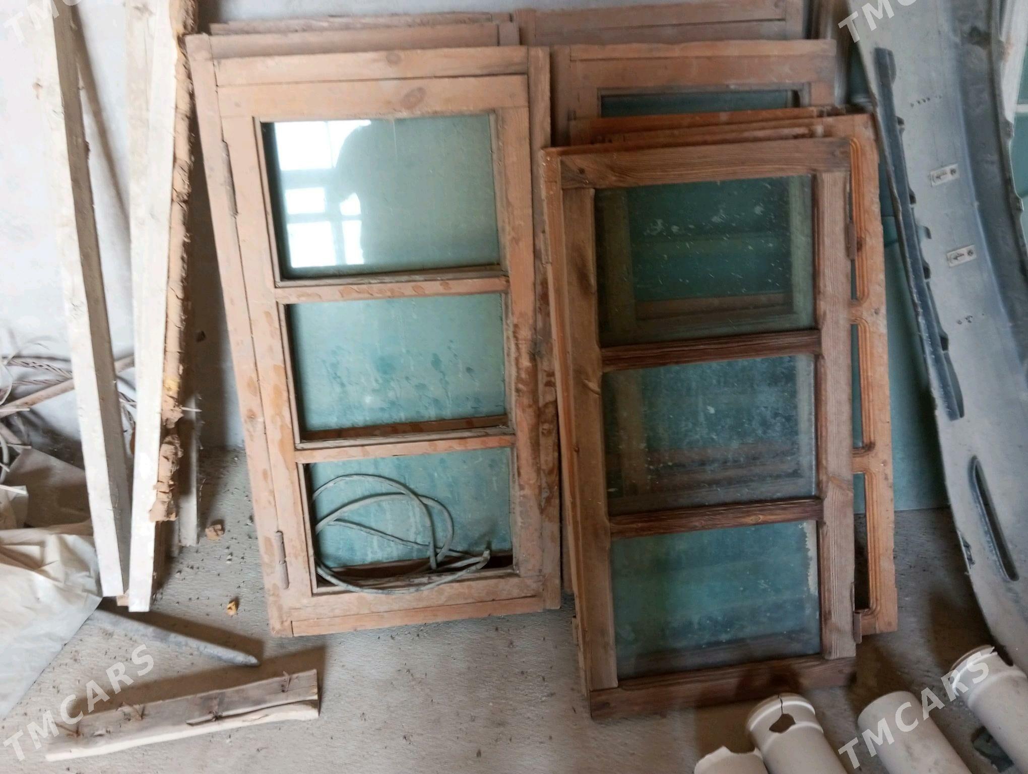 Деревянное окно - Şabat etr. - img 1