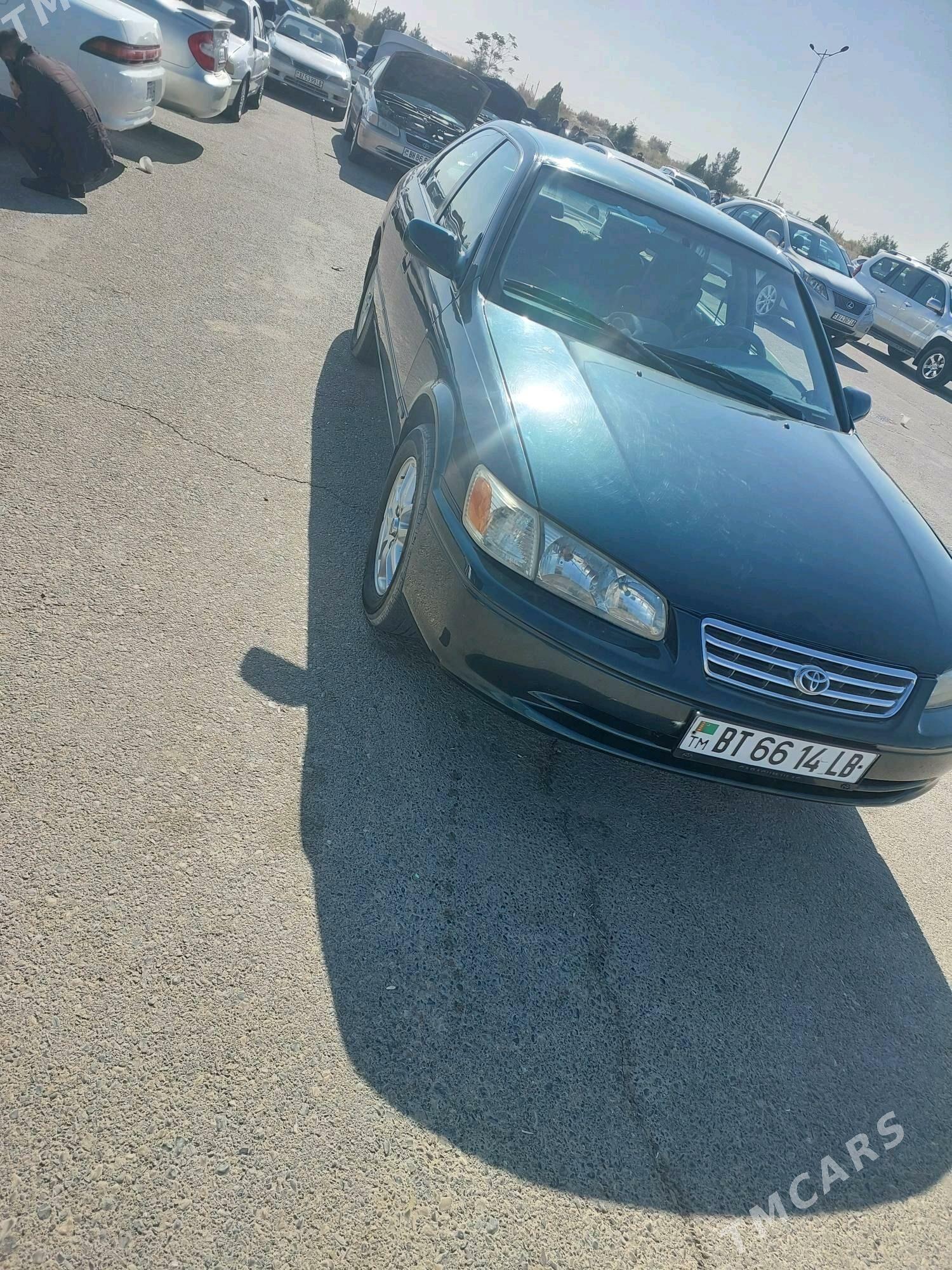 Toyota Camry 1999 - 120 000 TMT - Çärjew - img 4