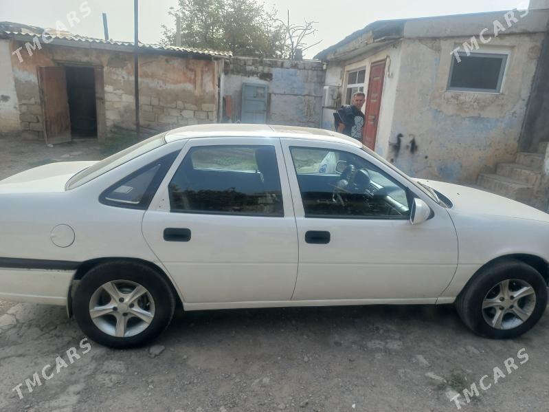 Opel Vectra 1994 - 50 000 TMT - Туркменбаши - img 3