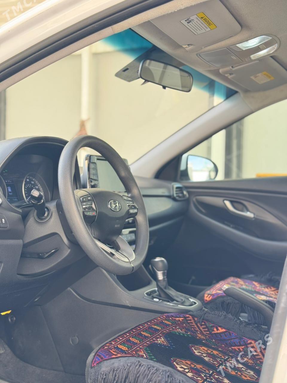 Hyundai Elantra GT 2020 - 200 000 TMT - Mary - img 3