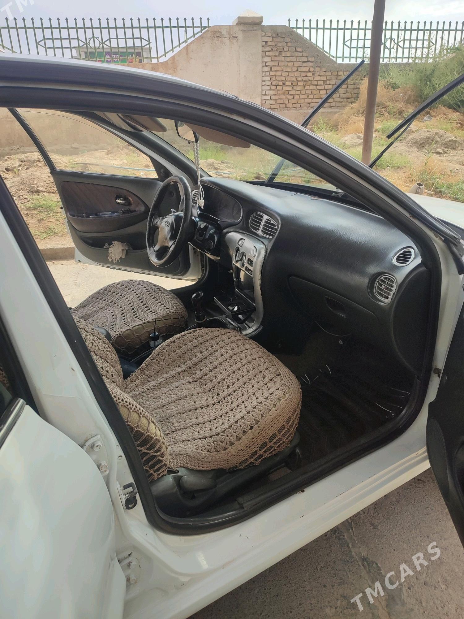 Hyundai Elantra 1998 - 27 000 TMT - Теджен - img 2