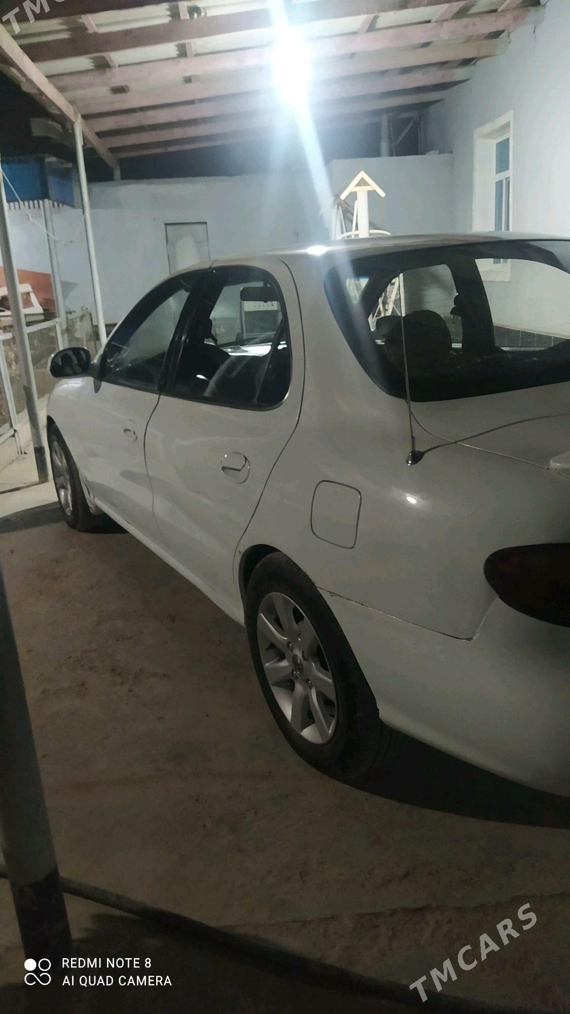 Hyundai Elantra 1998 - 27 000 TMT - Теджен - img 3