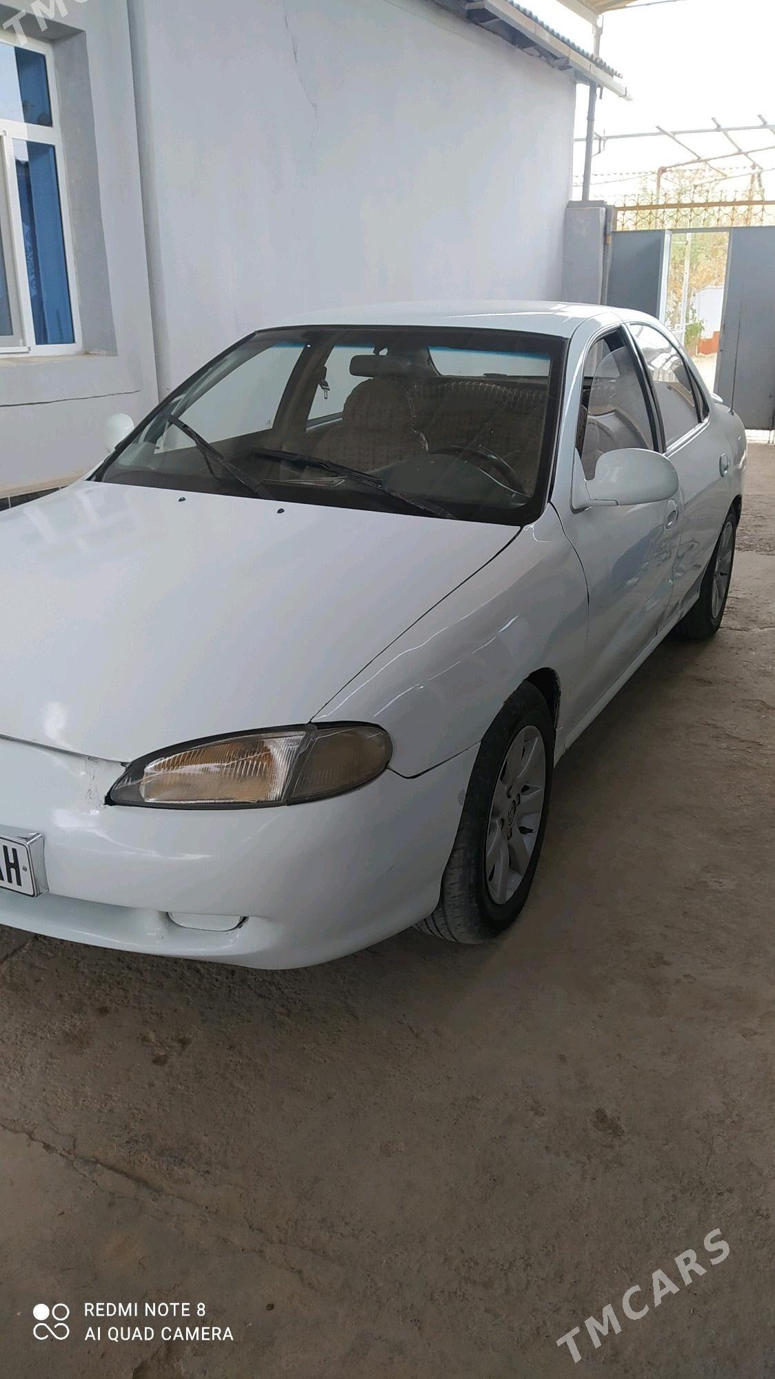 Hyundai Elantra 1998 - 27 000 TMT - Теджен - img 5