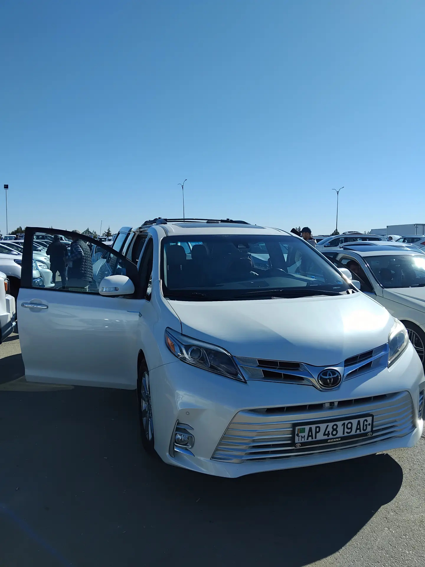 Toyota Sienna 2018 - 405 000 TMT - Ашхабад - img 8