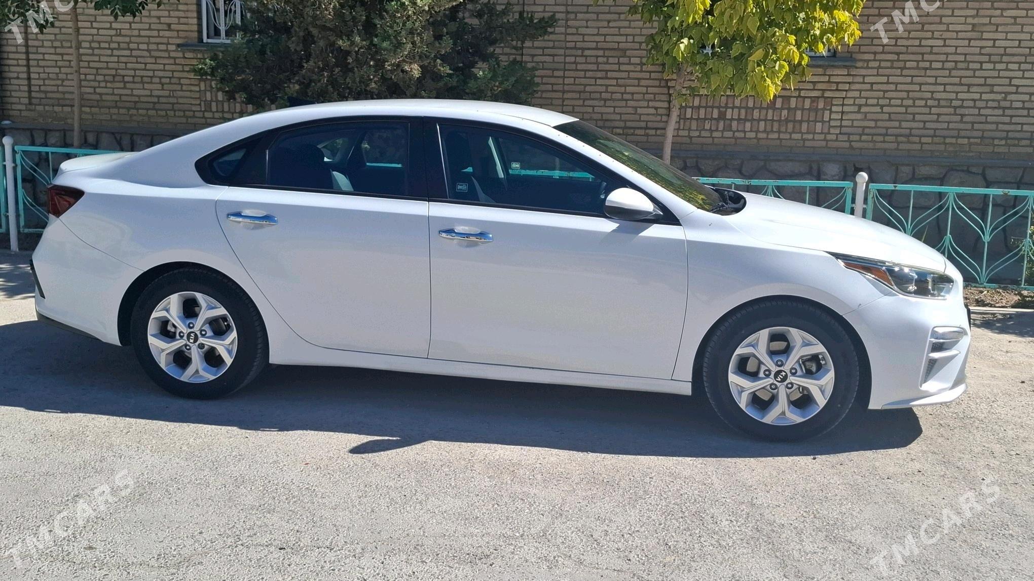 Kia Forte 2021 - 238 000 TMT - Podwoýski köç. (Bitarap Türkmenistan şaýoly) - img 2