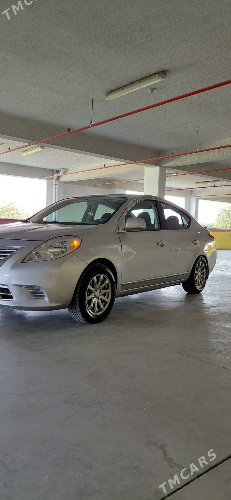 Nissan Versa 2012 - 131 000 TMT - Ашхабад - img 4