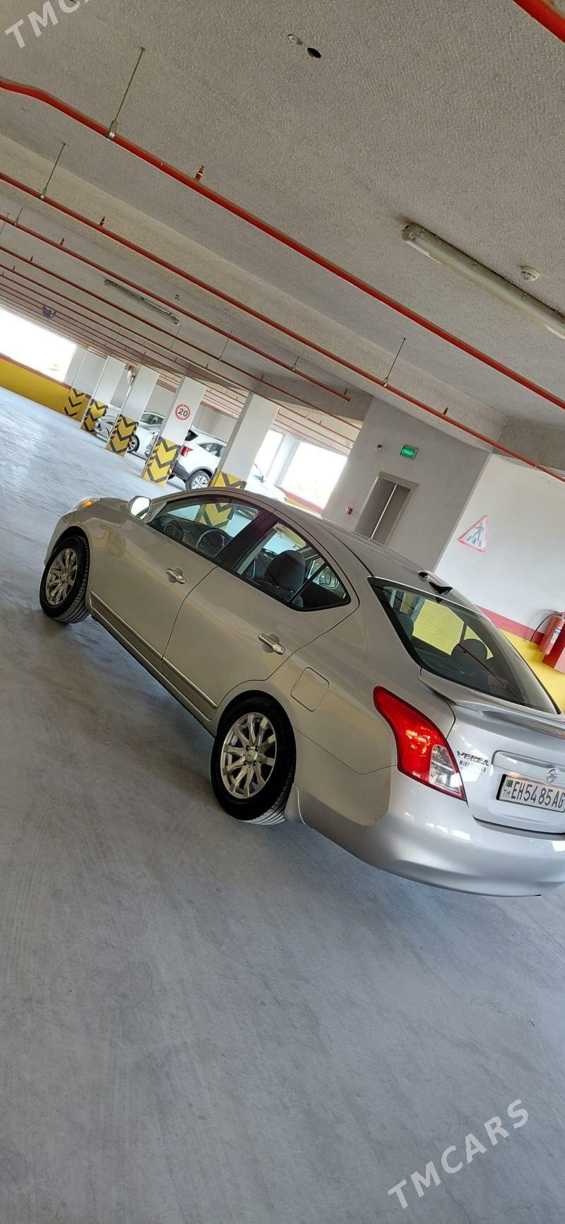 Nissan Versa 2012 - 131 000 TMT - Ашхабад - img 7