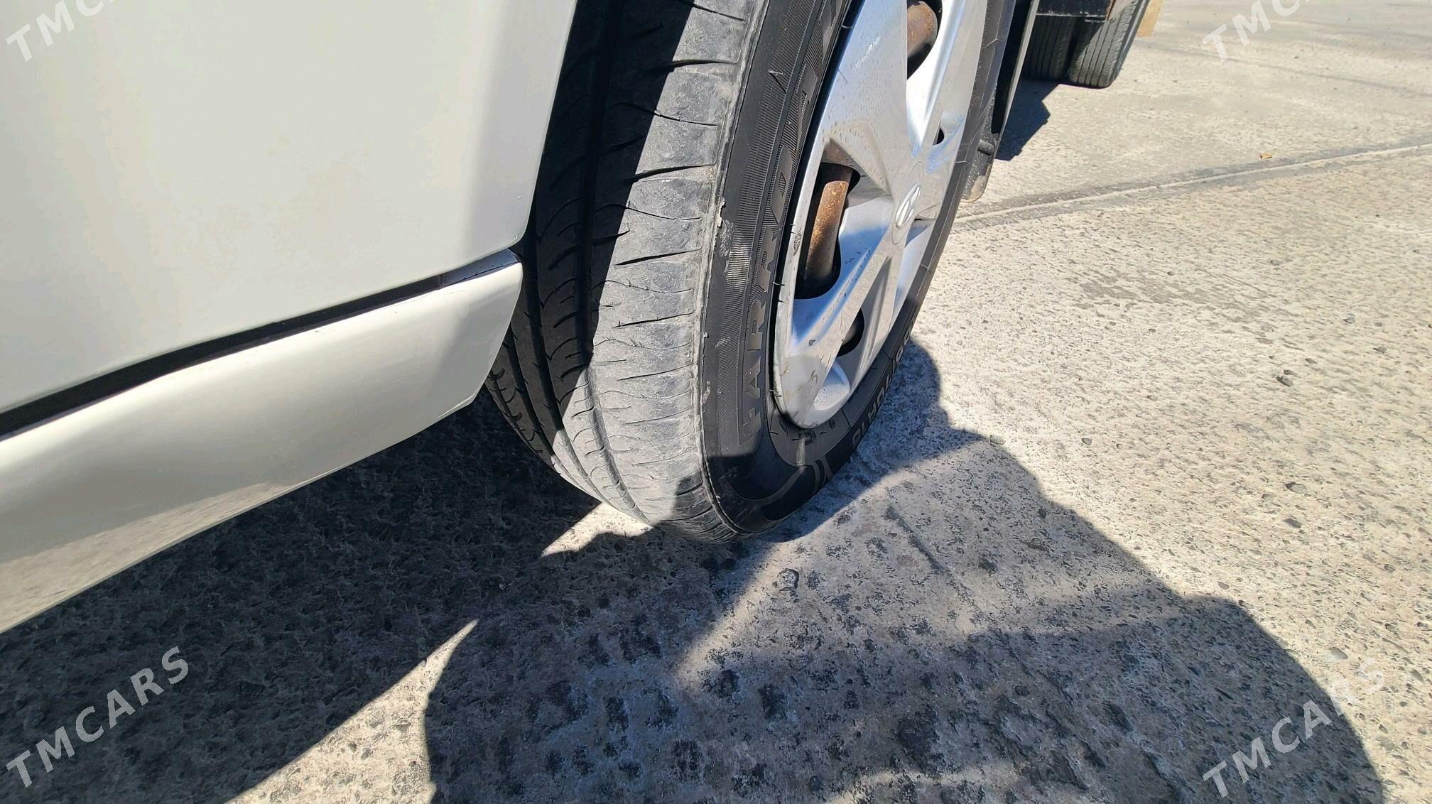 Hyundai H100 2013 - 200 000 TMT - Şabat etr. - img 1