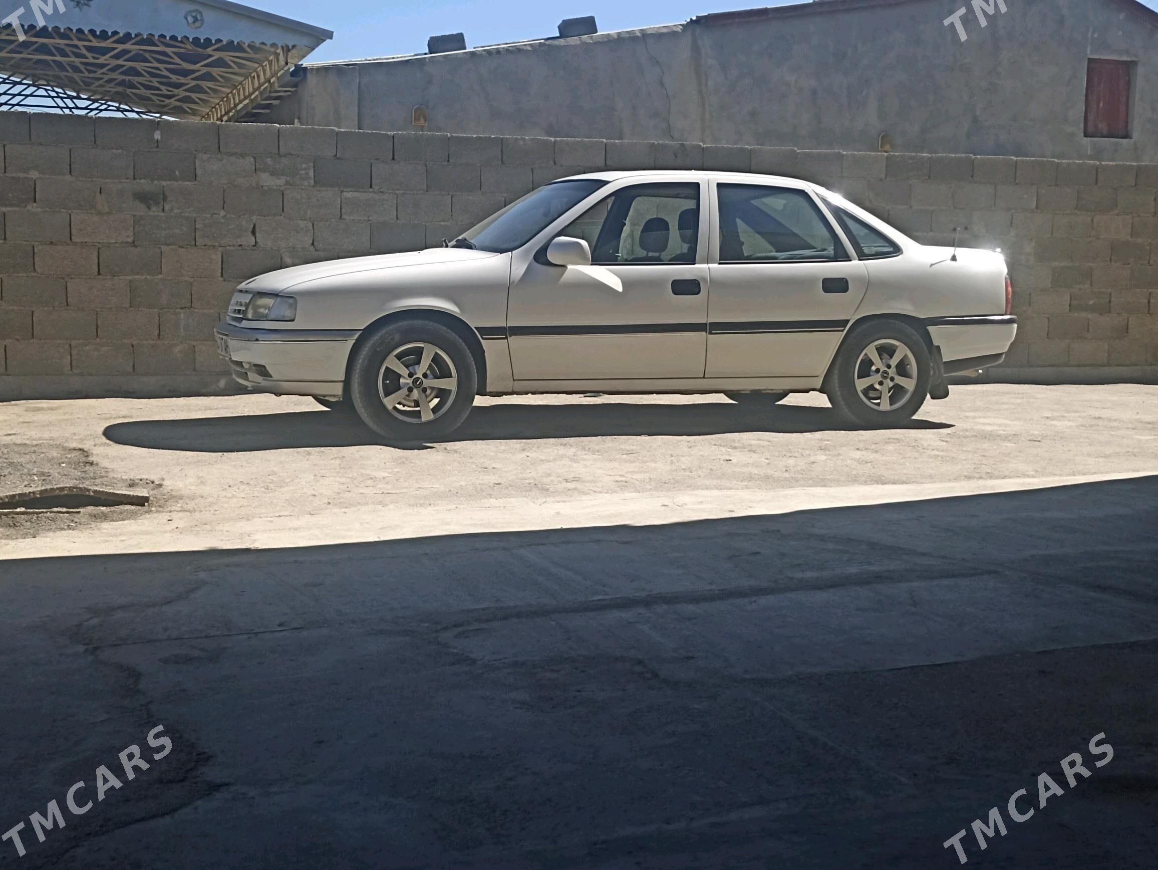 Opel Vectra 1993 - 60 000 TMT - Bäherden - img 2
