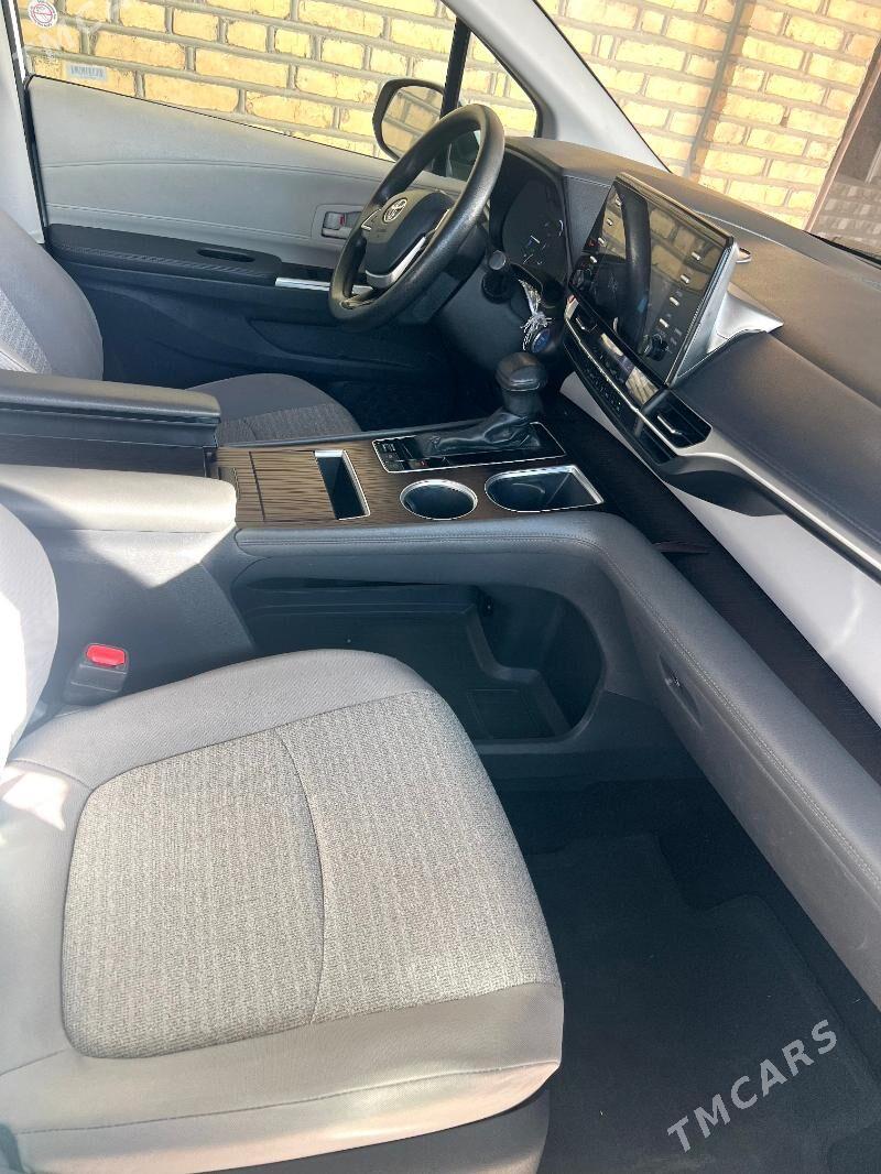 Toyota Sienna 2021 - 540 000 TMT - Мары - img 2