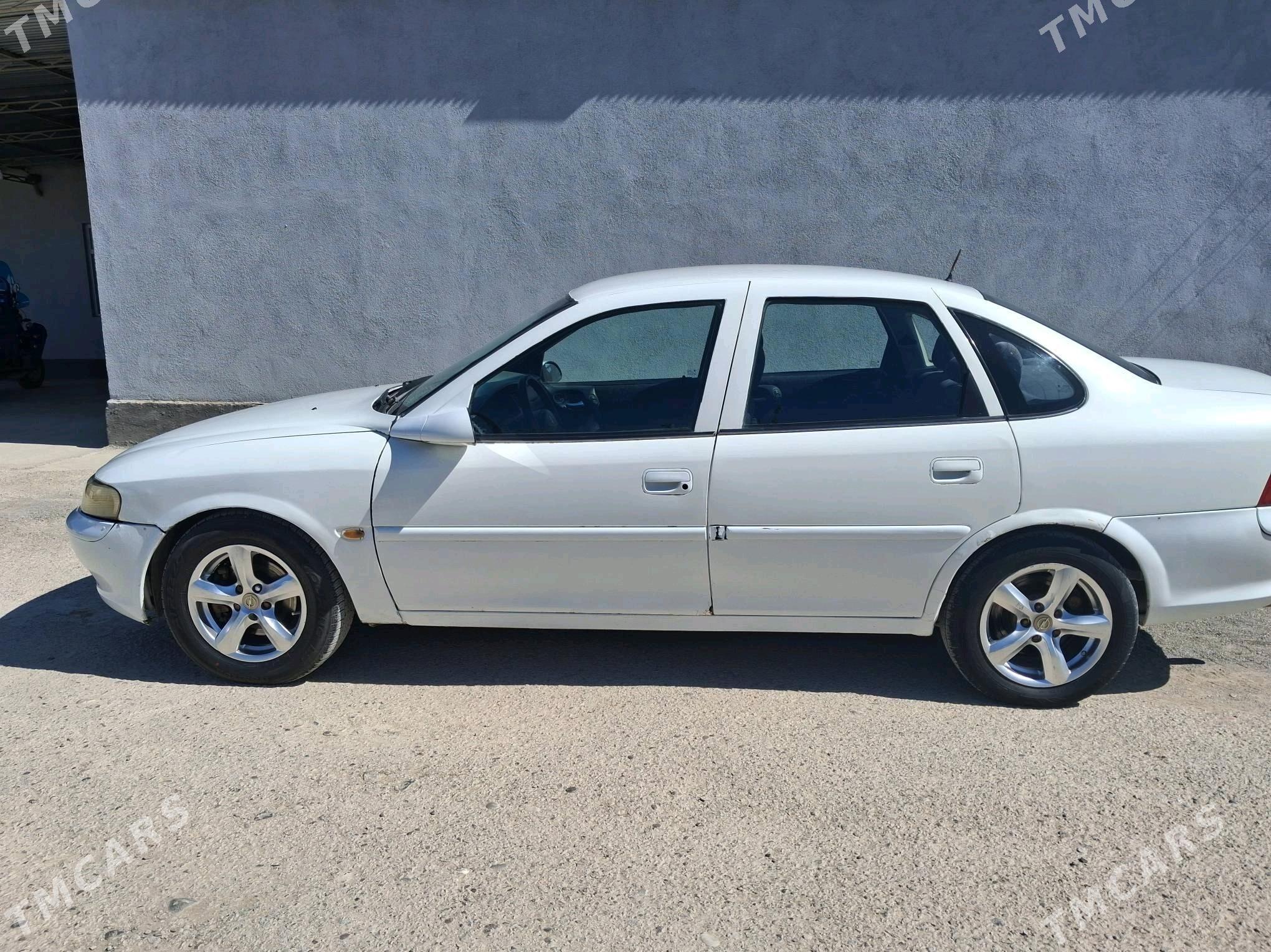 Opel Vectra 1996 - 35 000 TMT - Ак-Бугдайский этрап - img 1