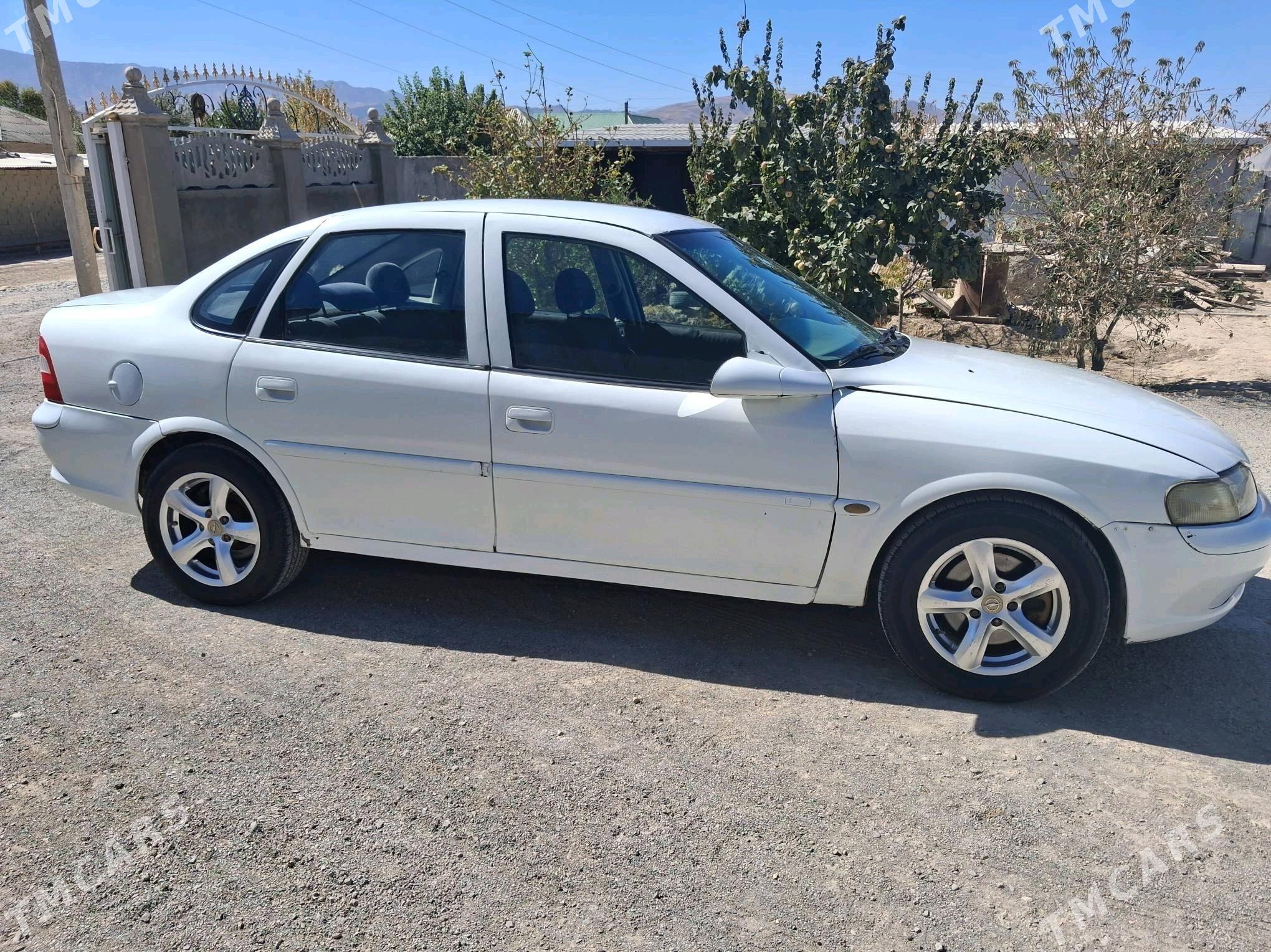 Opel Vectra 1996 - 35 000 TMT - Ак-Бугдайский этрап - img 3