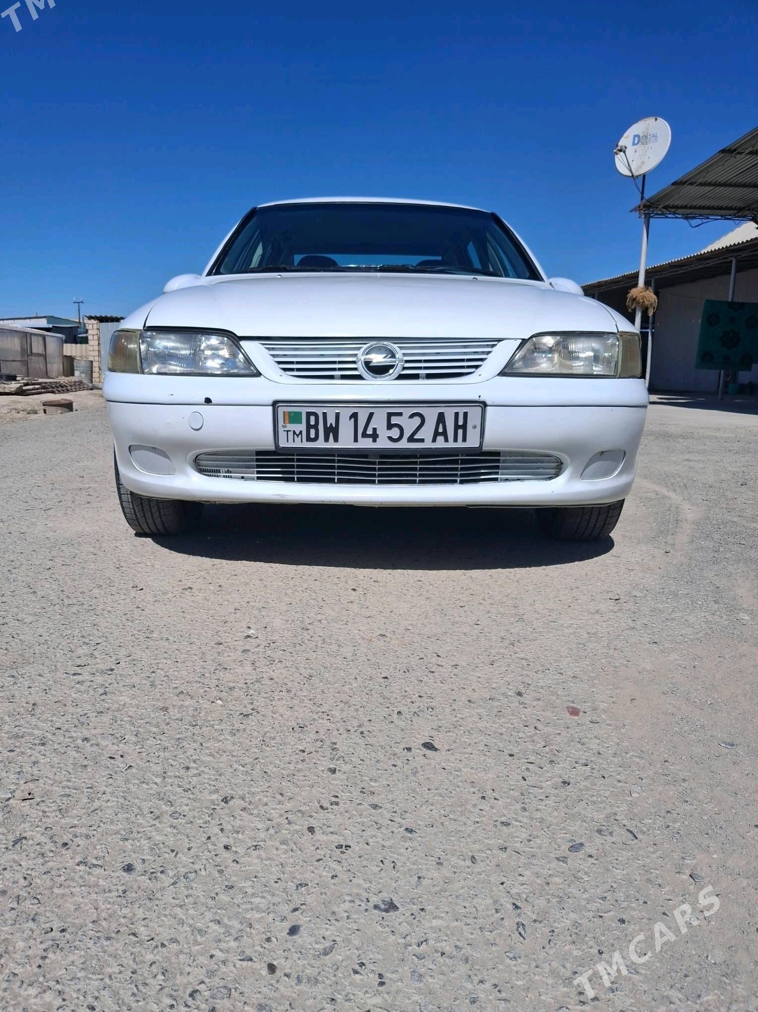 Opel Vectra 1996 - 35 000 TMT - Ак-Бугдайский этрап - img 5