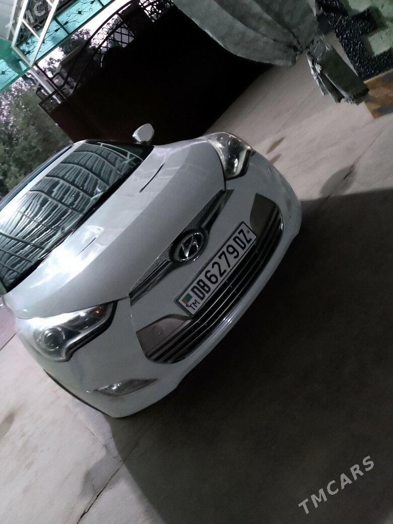 Hyundai Veloster 2013 - 125 000 TMT - Губадаг - img 5