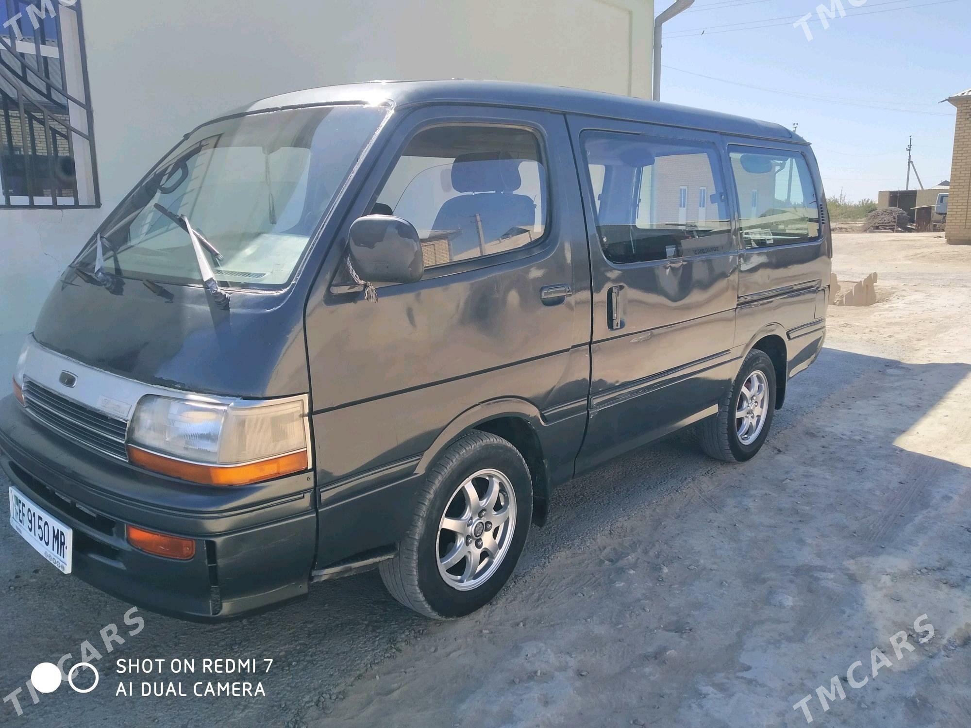 Toyota Hiace 1990 - 50 000 TMT - Векильбазар - img 1