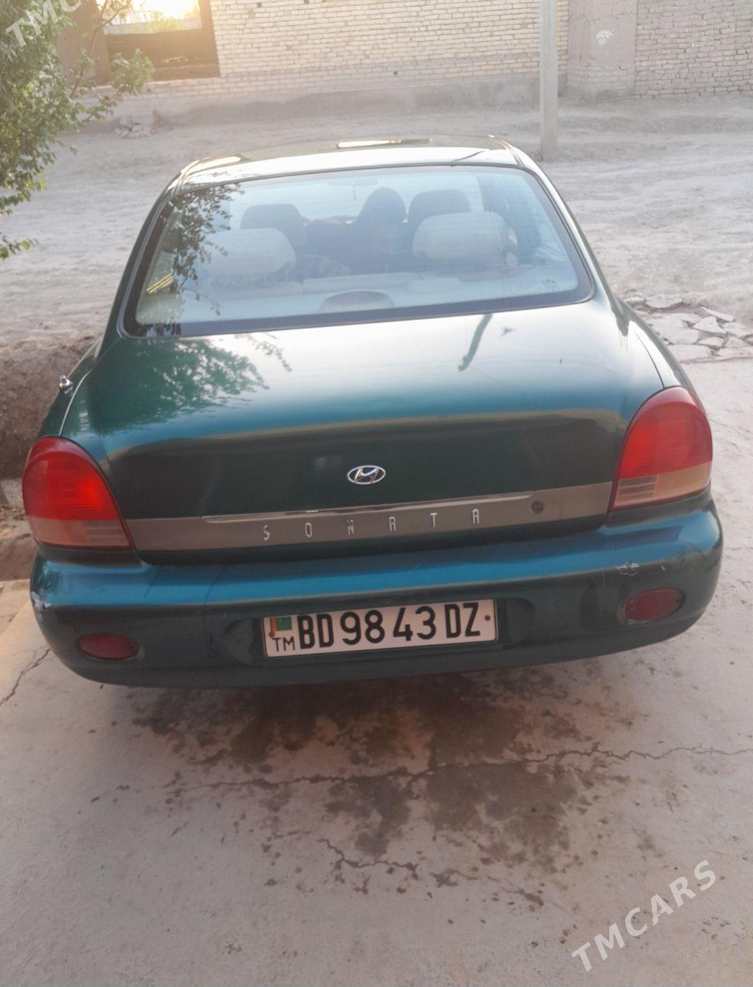 Hyundai Sonata 2001 - 40 000 TMT - Кёнеургенч - img 1
