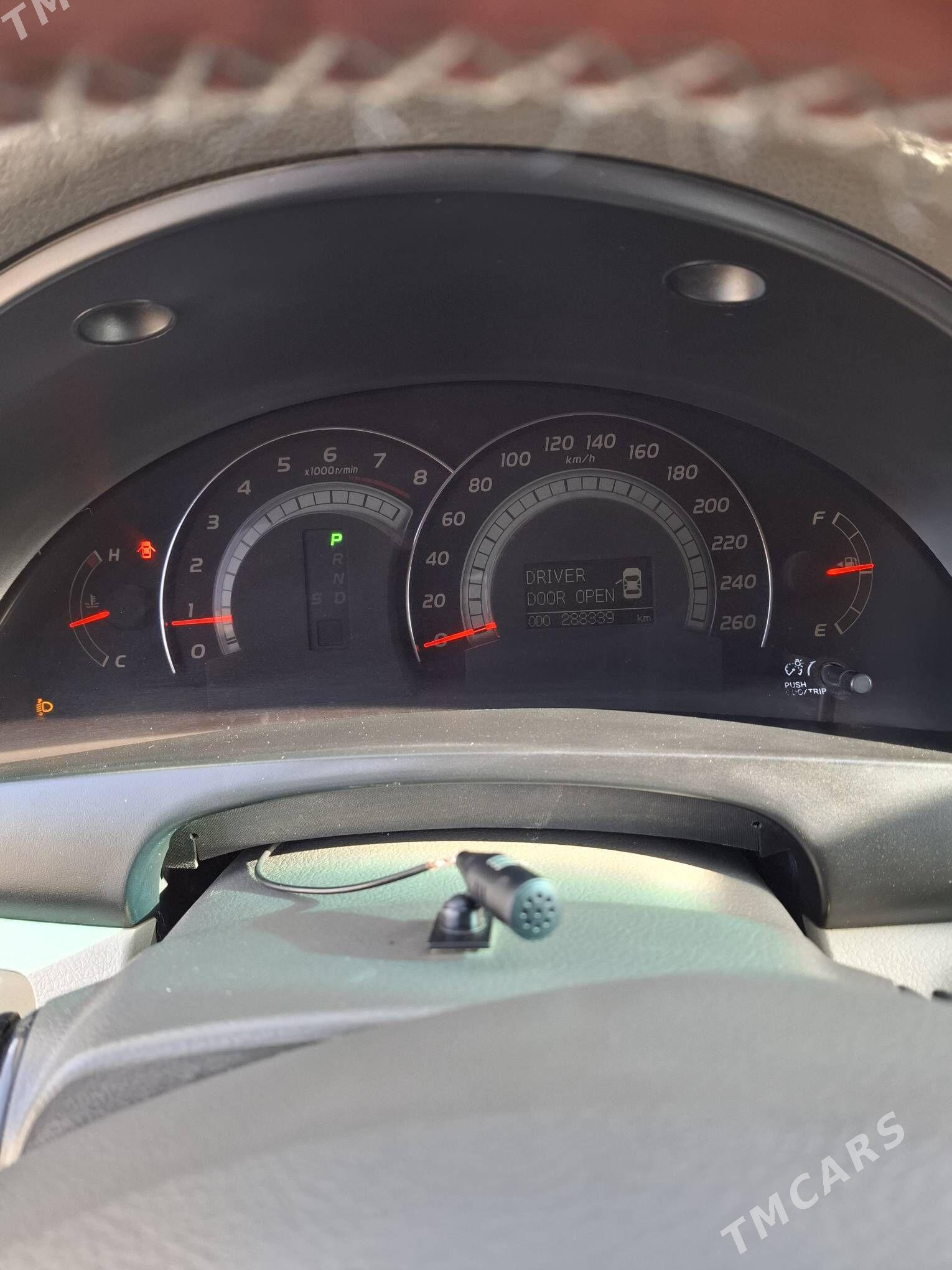 Toyota Aurion 2010 - 205 000 TMT - Магданлы - img 1