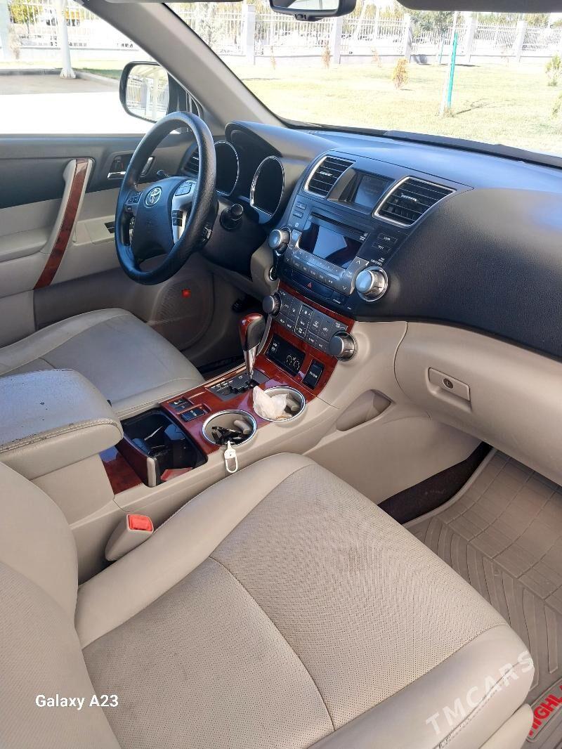 Toyota Highlander 2010 - 340 000 TMT - Daşoguz - img 9