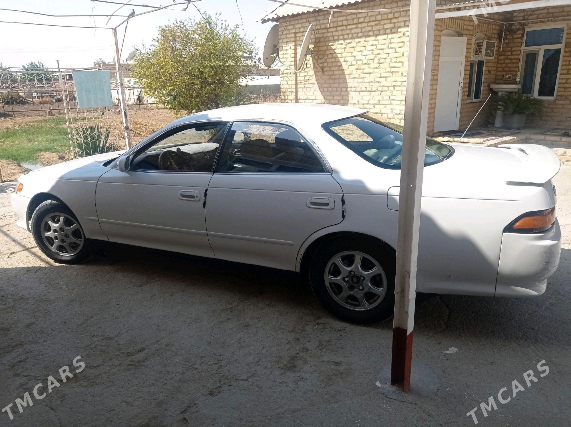 Toyota Mark II 1993 - 35 000 TMT - Мары - img 4