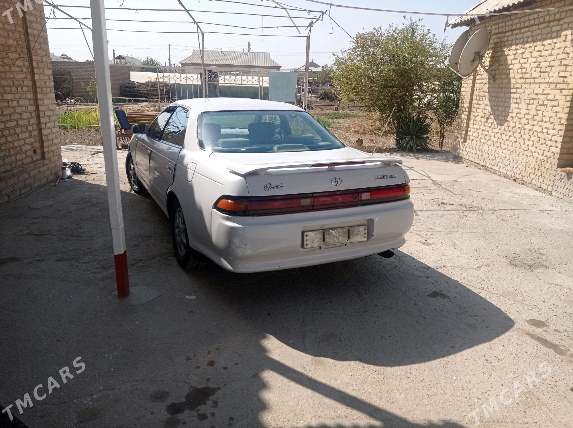 Toyota Mark II 1993 - 35 000 TMT - Мары - img 6
