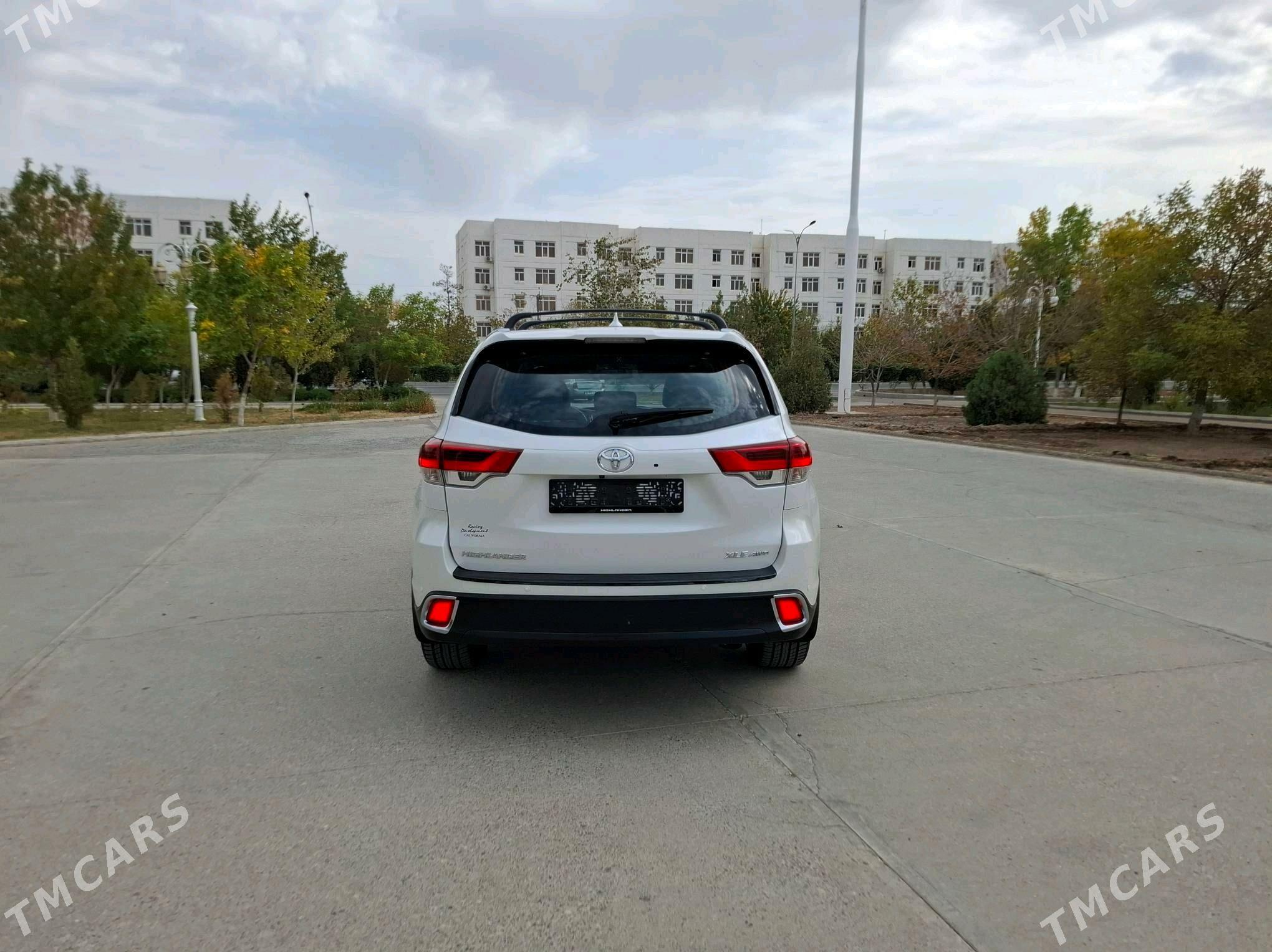 Toyota Highlander 2017 - 460 000 TMT - Дашогуз - img 2