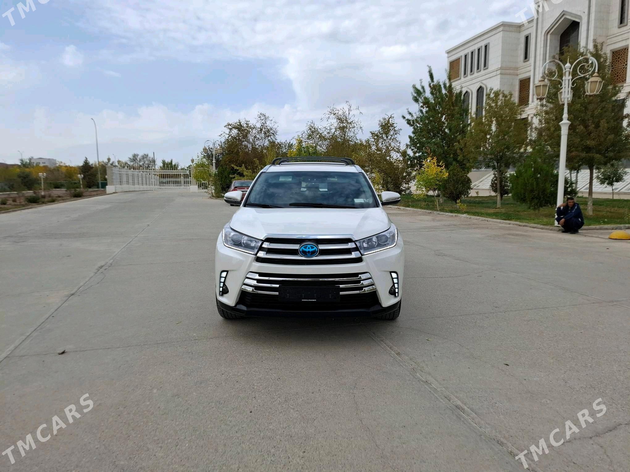 Toyota Highlander 2017 - 460 000 TMT - Дашогуз - img 4