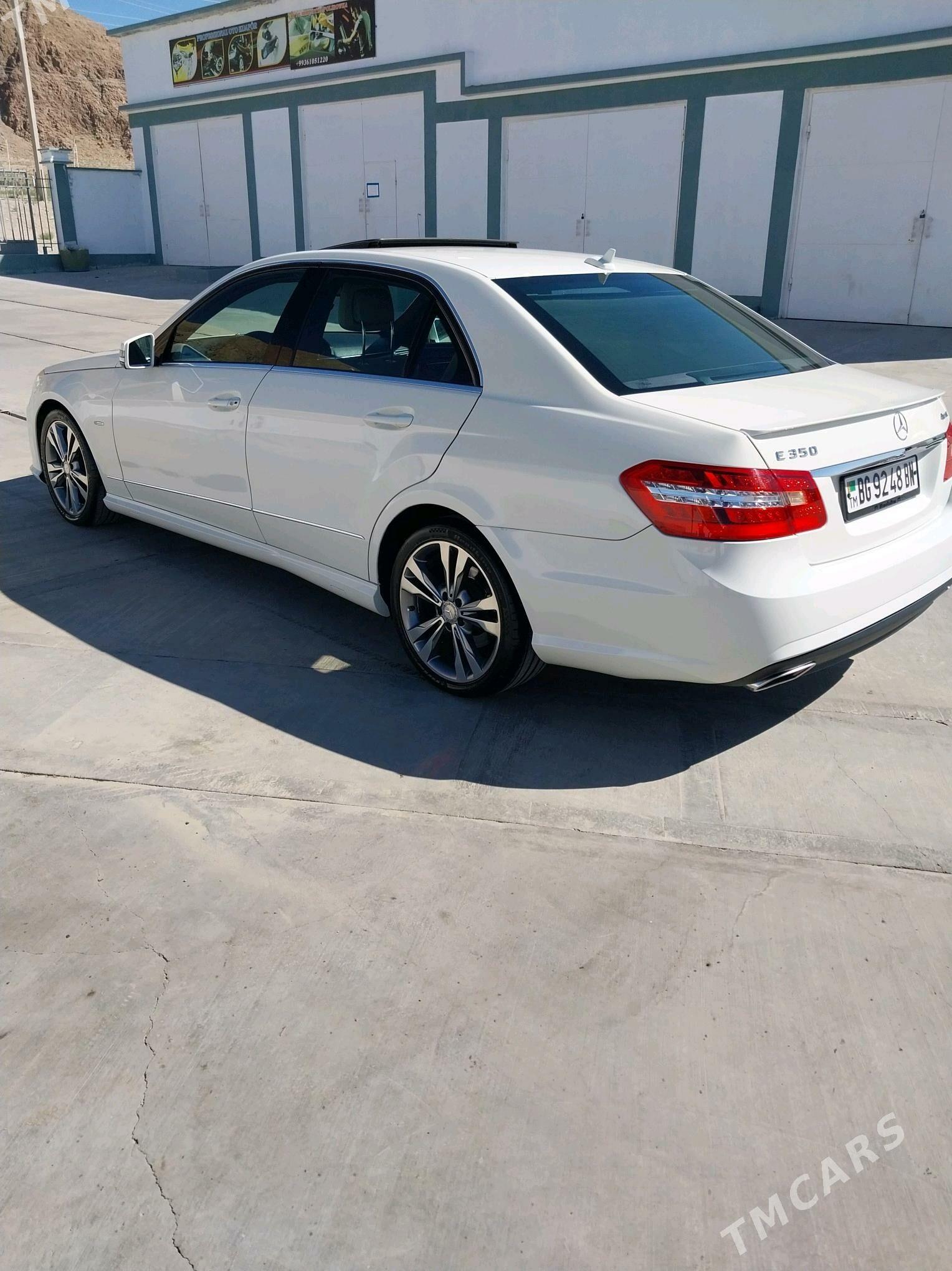 Mercedes-Benz E350 2012 - 270 000 TMT - Balkanabat - img 10