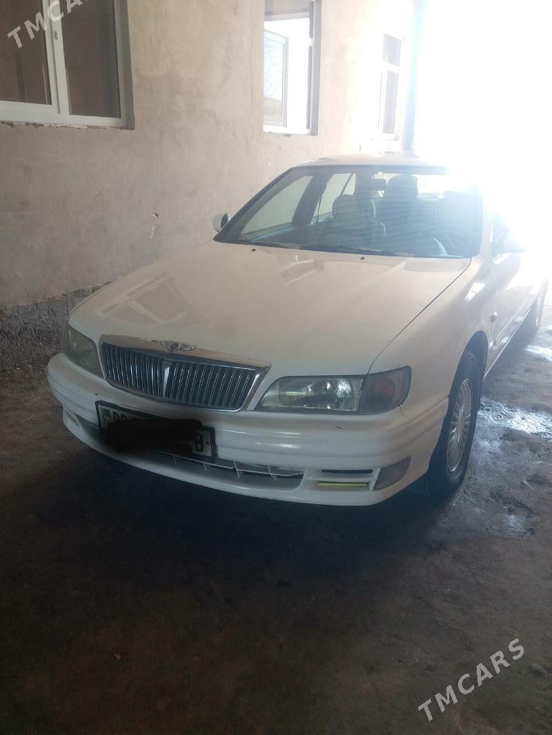 Nissan Maxima 1996 - 60 000 TMT - Фарап - img 3