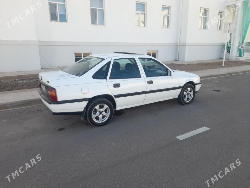 Opel Vectra 1991 - 30 000 TMT - Дашогуз - img 2