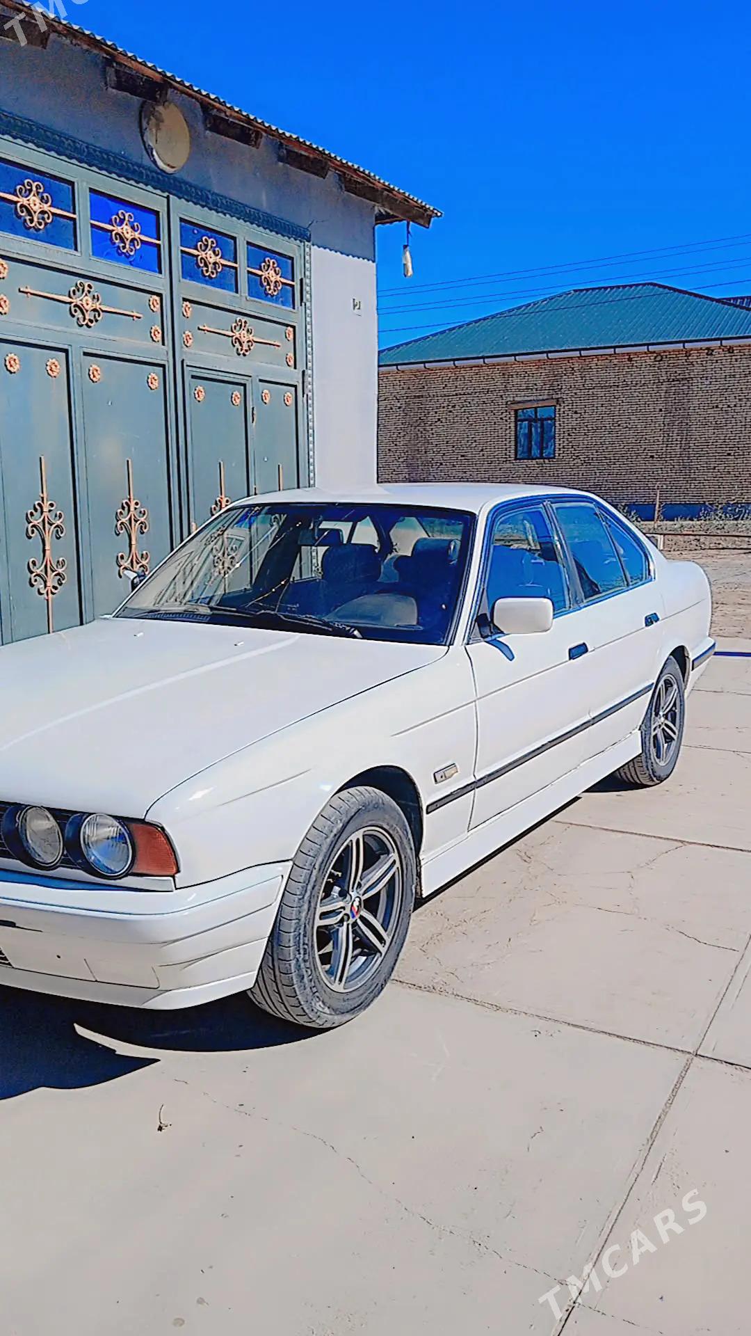 BMW 525 1989 - 42 000 TMT - Gubadag - img 4