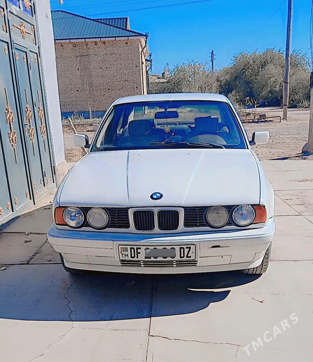 BMW 525 1989 - 42 000 TMT - Gubadag - img 3